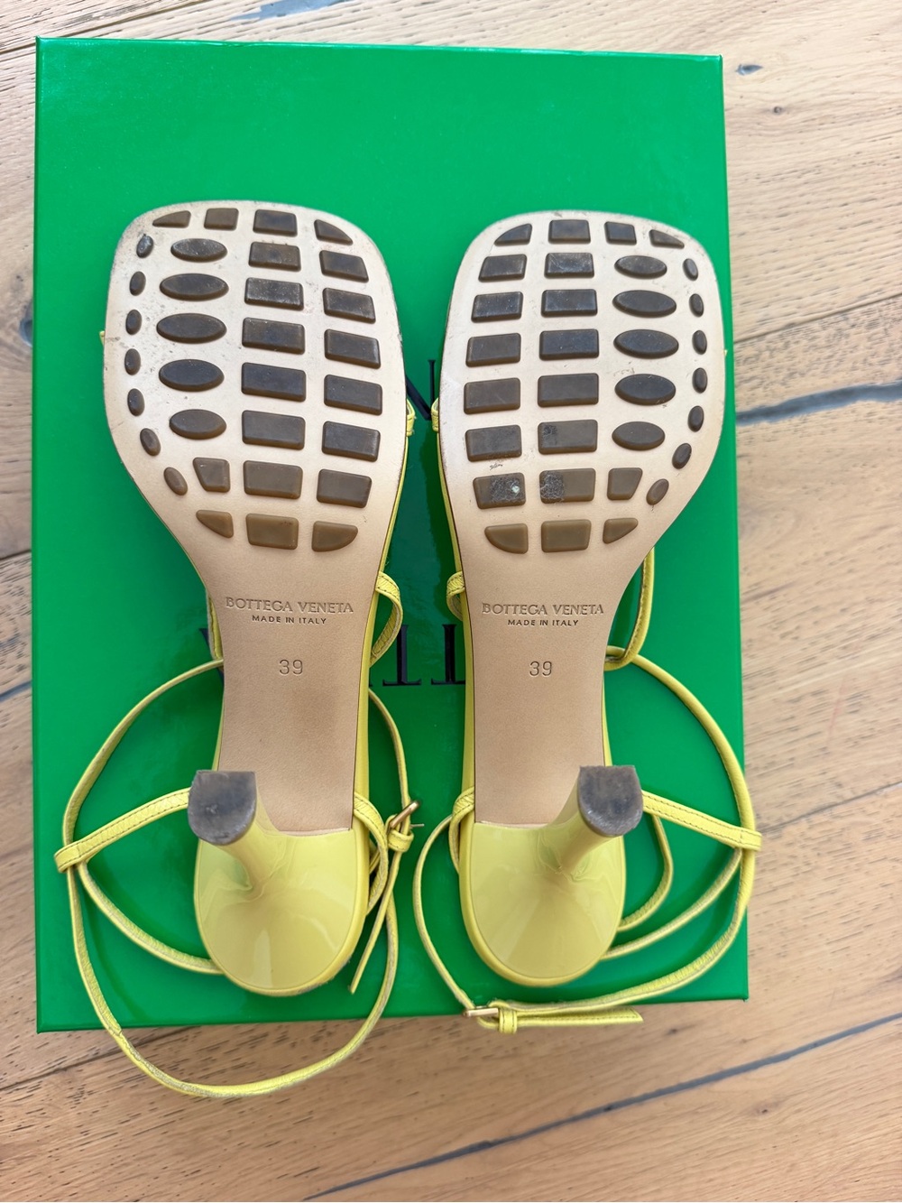 Bottega Veneta Yellow Strappy Heels w/Box Size 39 - Picture 5 of 10